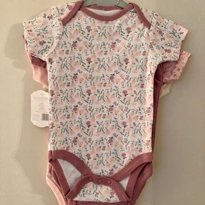 NWT 5 pack Kyle and Deena bodysuits